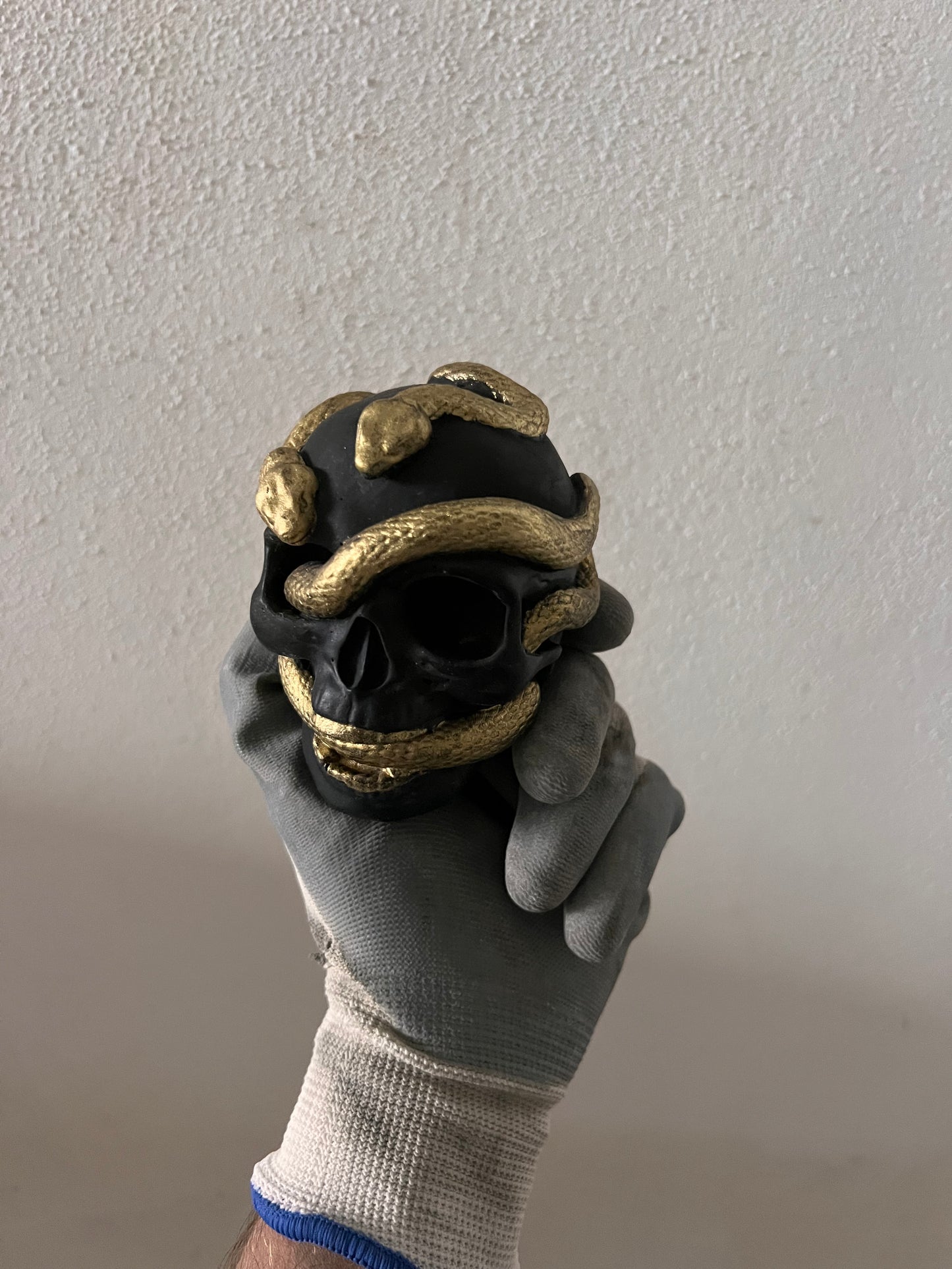 Skull snake golden
