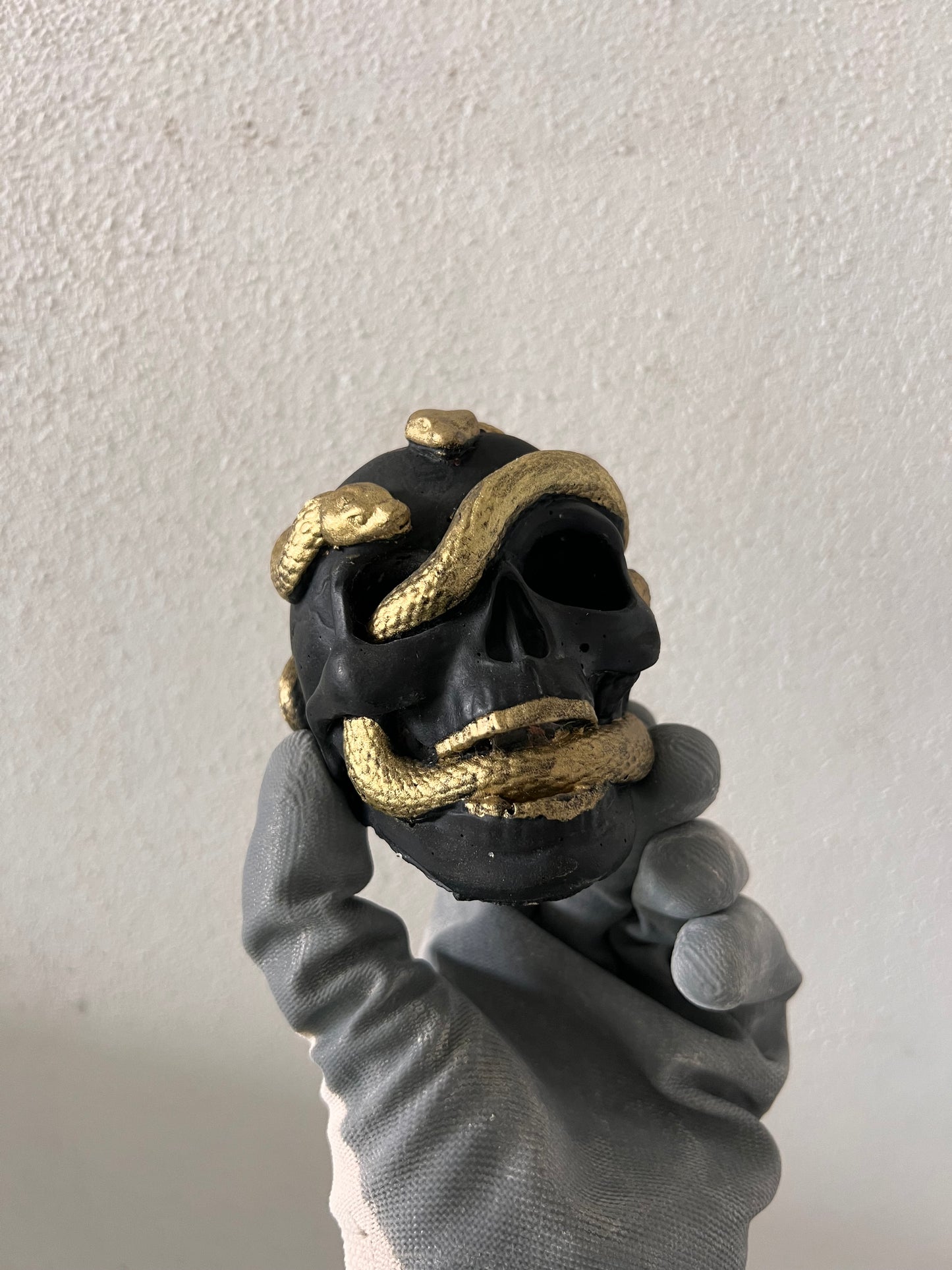 Skull snake golden