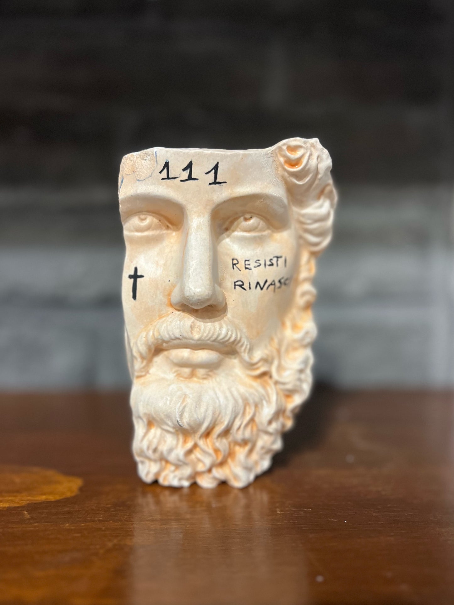 Marco Aurelio, resisti rinasci