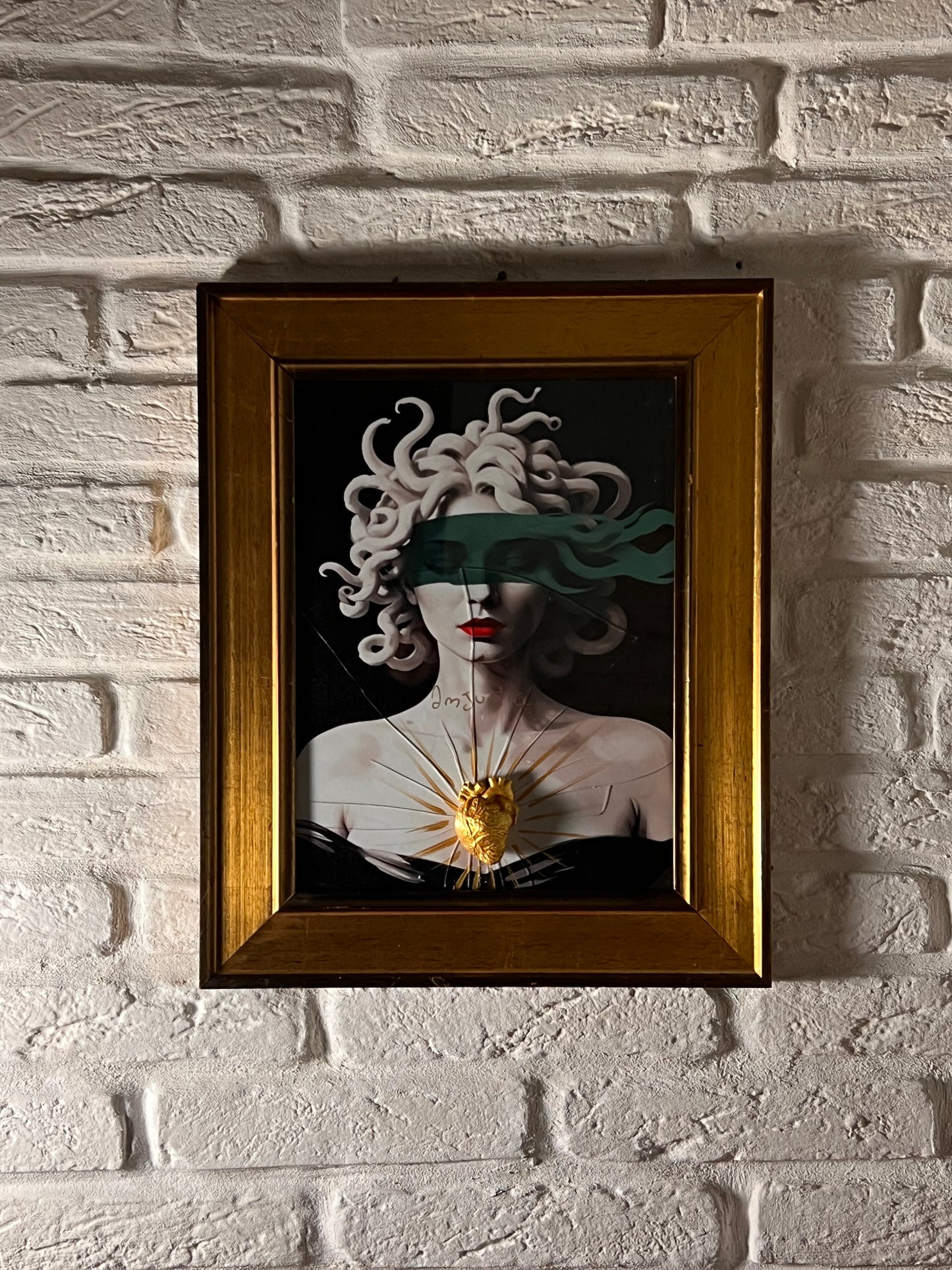Medusa e il sacro cuore