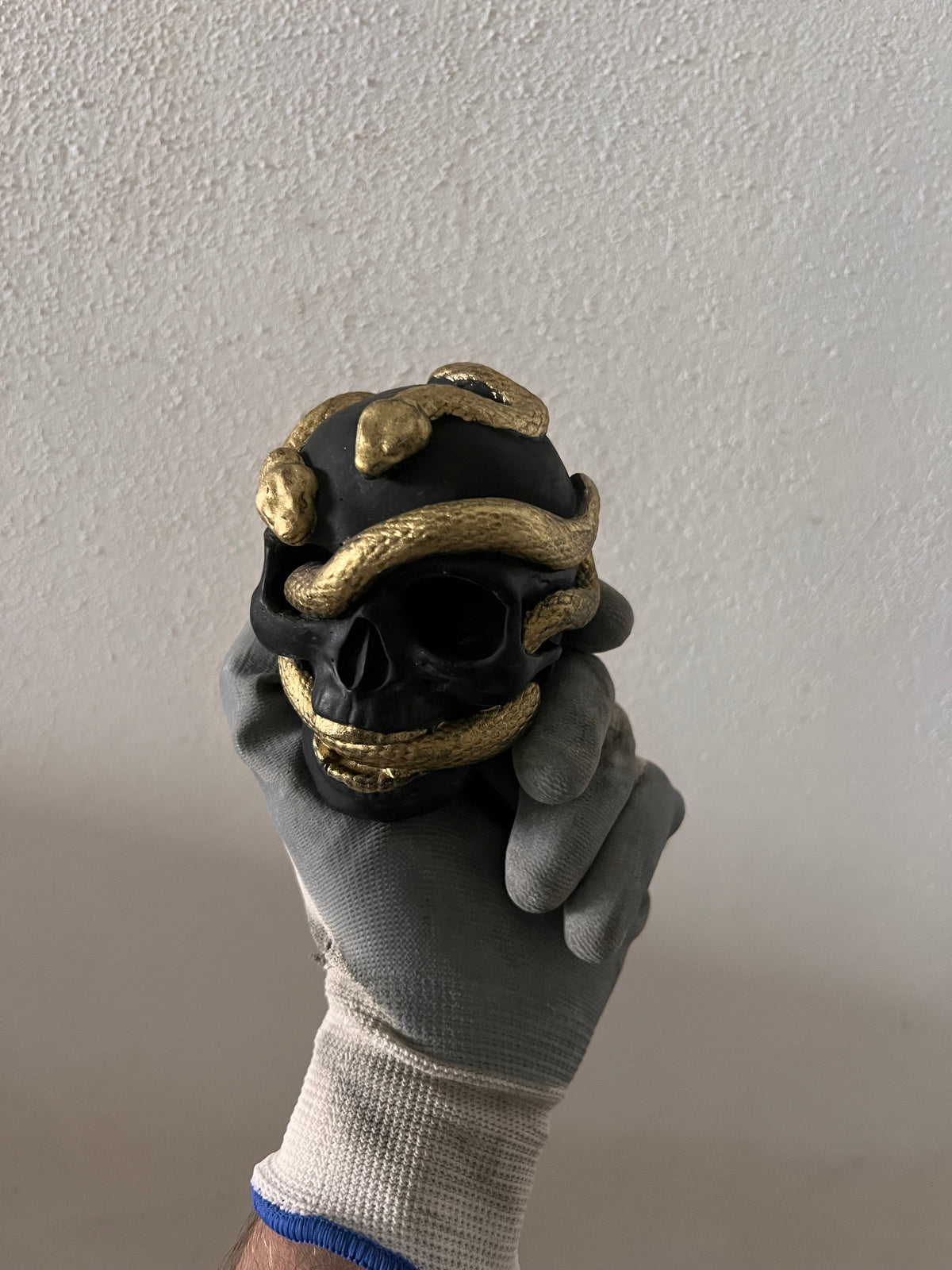 Skull snake golden