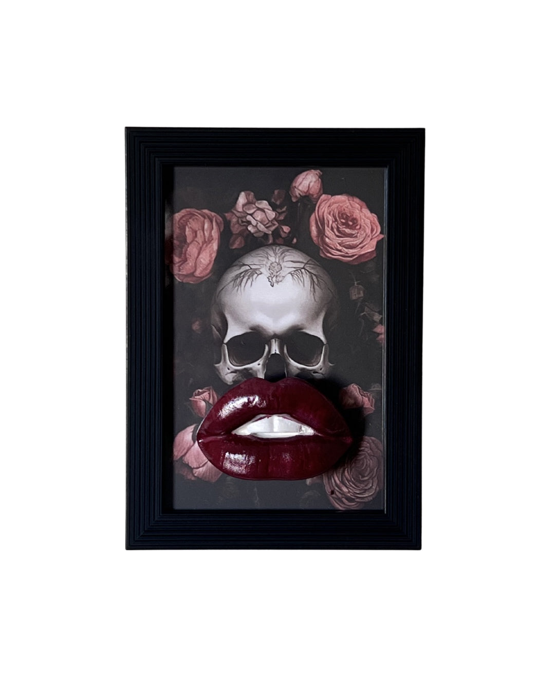Skull kiss