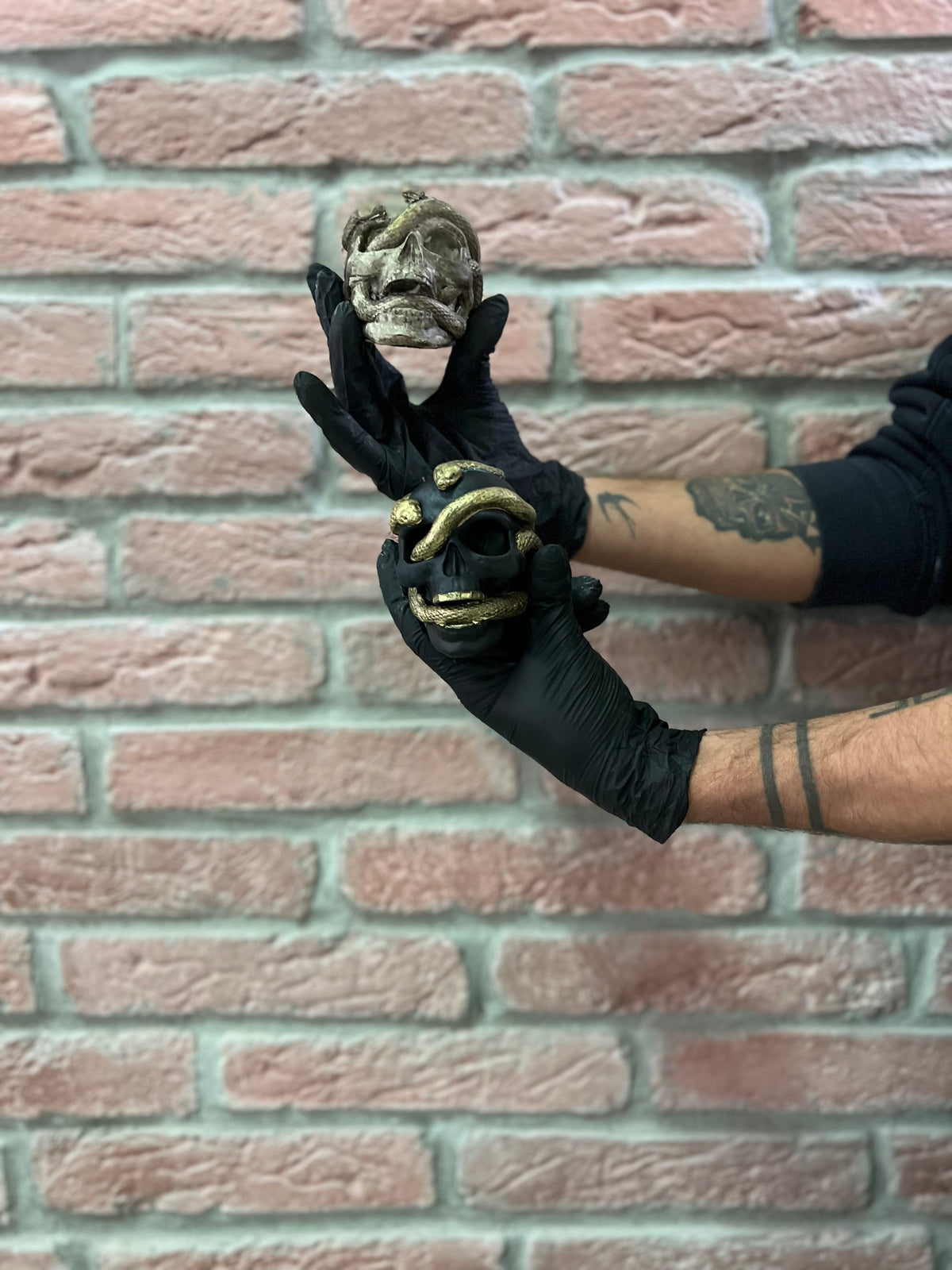 Skull snake golden